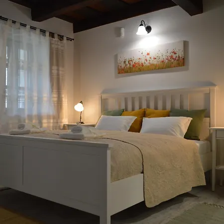 Nadit Apartmanhaz Hegykő