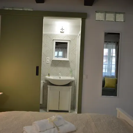 Nadit Apartmanhaz Διαμέρισμα Hegykő