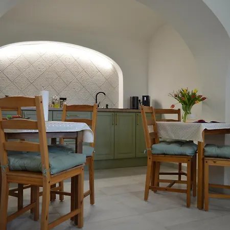 Nadit Apartmanhaz Διαμέρισμα Hegykő